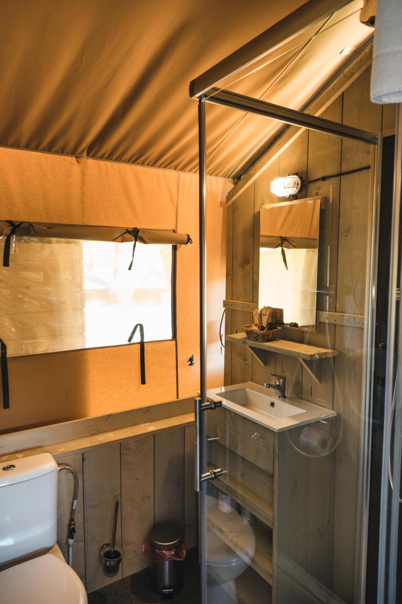 Glamping Le Tegole Hotel Riparbella Exterior photo